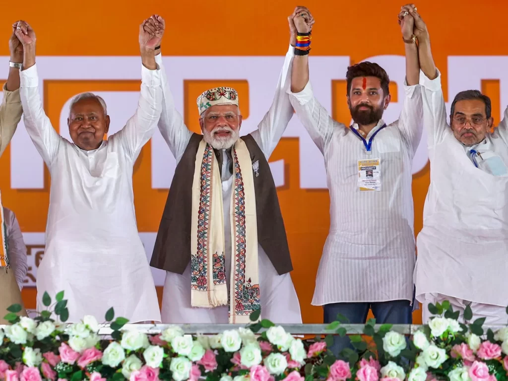बिहार एग्जिट पोल्स में एनडीए की बड़ी जीत संभावित