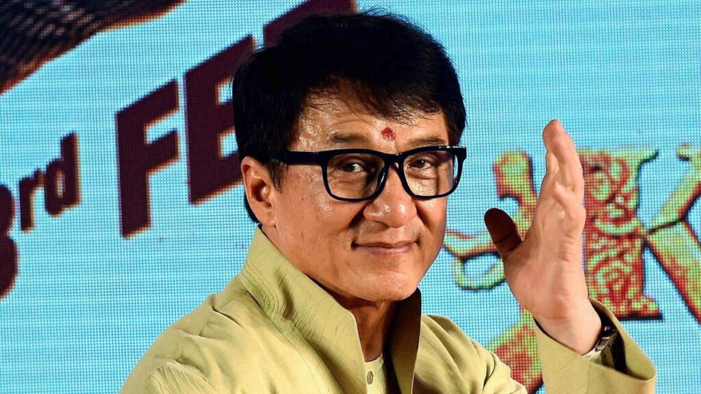 Jackie Chan rumors से फिर परेशान, फैन्स के लिए राहत की बात - 71 वर्षीय एक्शन स्टार पूरी तरह स्वस्थ और सक्रिय