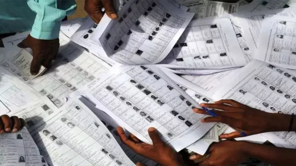 यूपी पंचायत चुनाव में मतदाता सूची से 50 लाख से अधिक नाम हटाने की तैयारी