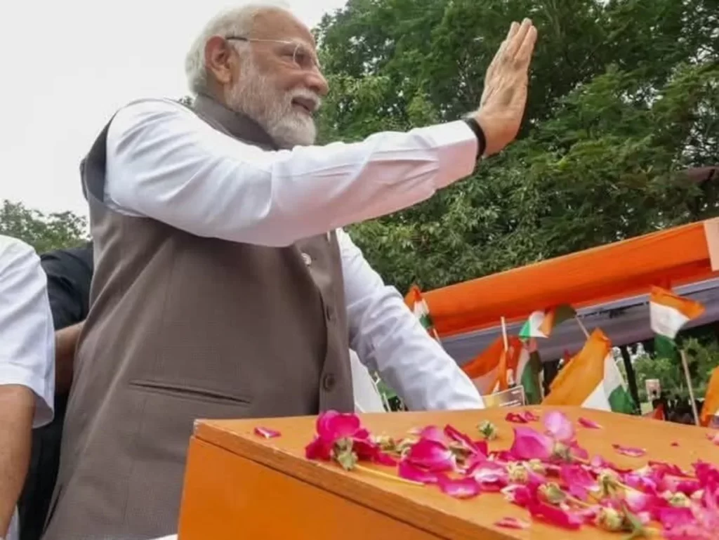 प्रधानमंत्री नरेंद्र मोदी का मेगा रोड शो पटना में: बिहार चुनाव से पहले जनसंवाद की बड़ी प्रस्तुती