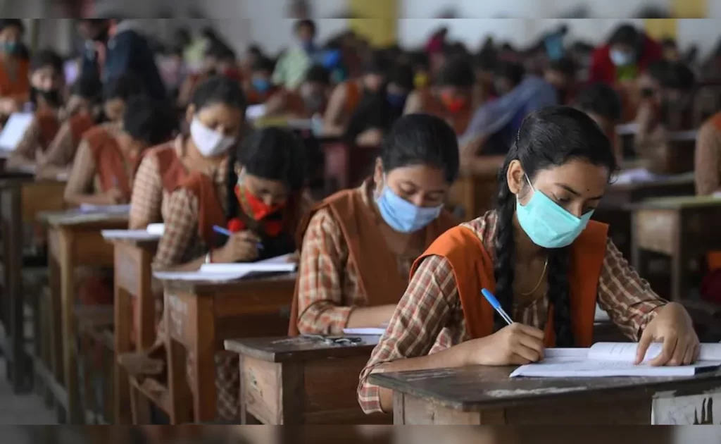 यूपी बोर्ड परीक्षा 2026 की तारीखें जारी, फरवरी से शुरू होंगे बोर्ड एग्जाम