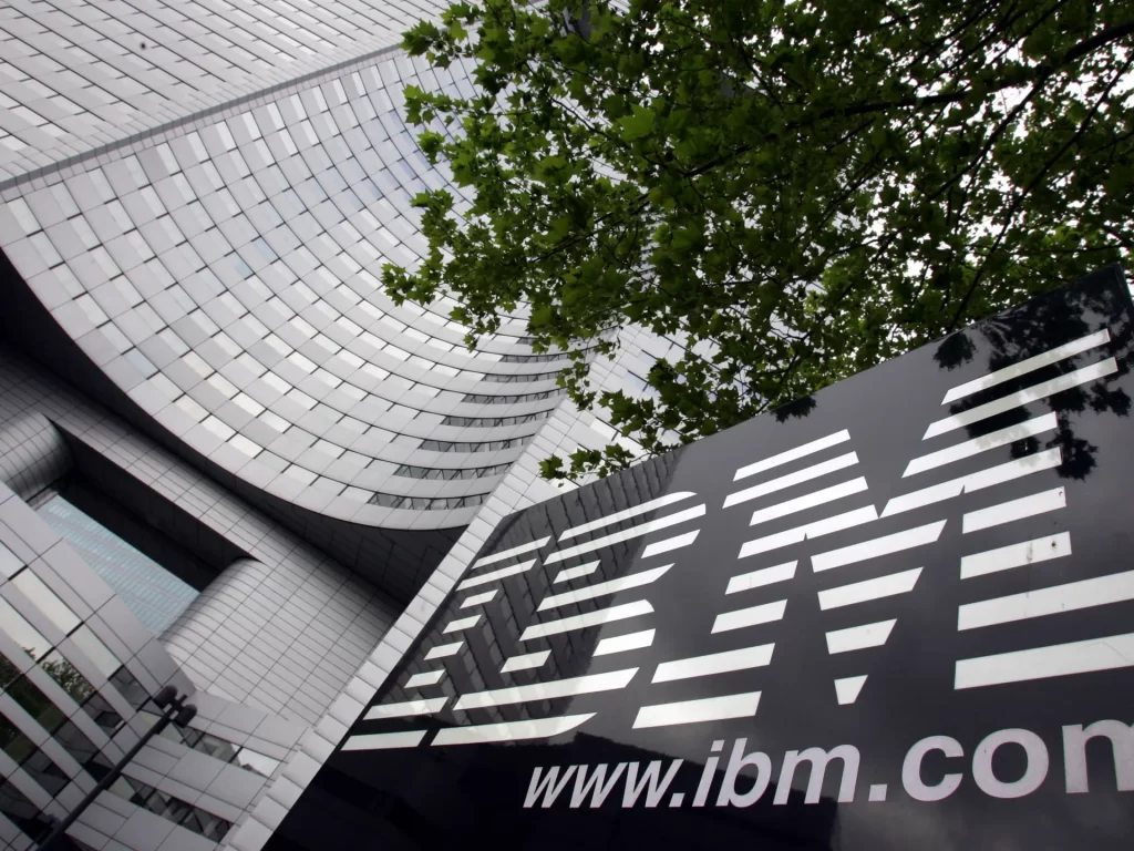 Arvind Krishna IBM के सीईओ ने कहा एआई से नहीं बल्कि महामारी के बाद छंटनी हो रही